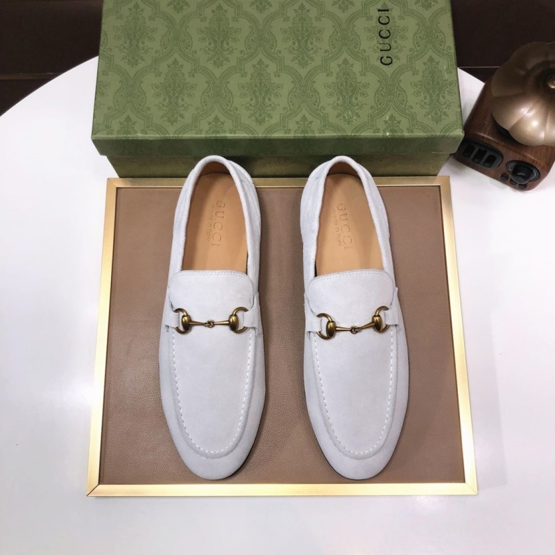 G*u*i leather shoes